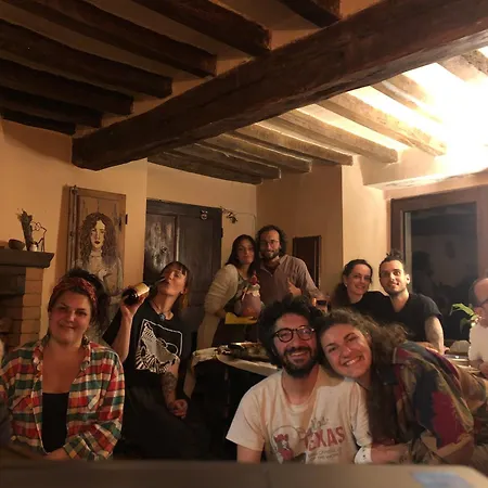 Oobeh فندق مبيت وإفطار Roncovetro