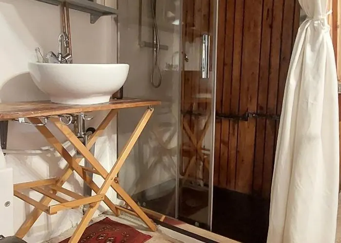 Oobeh فندق مبيت وإفطار *