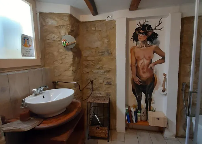 Oobeh فندق مبيت وإفطار *